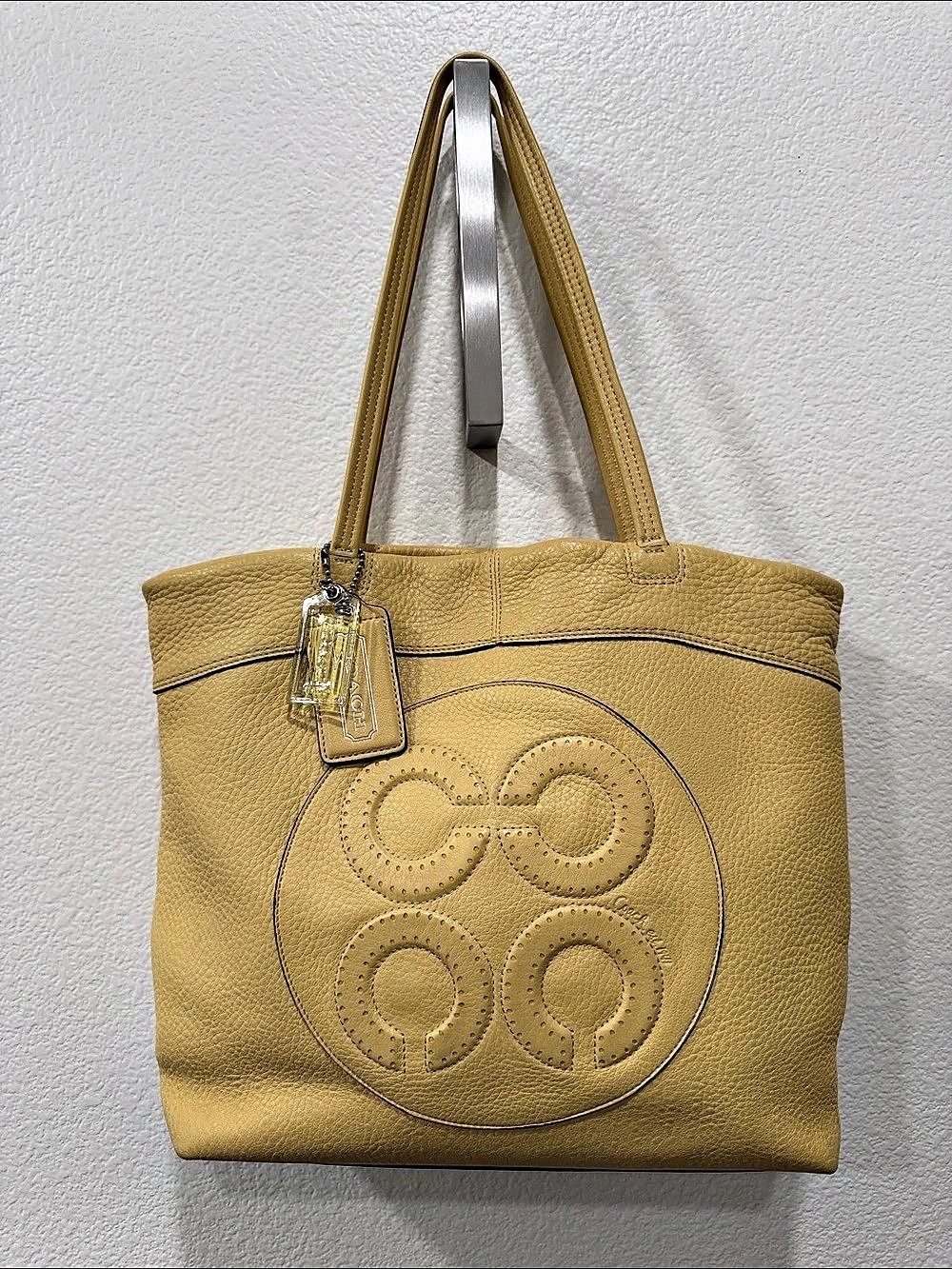 Coach Laura Tote Leather Tote in Yellow